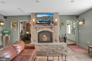 459 Mt Penn Rd, Reading, PA 19607 - Photo 15