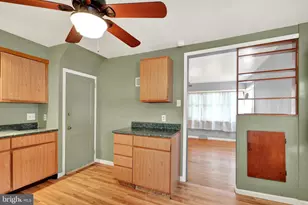 308 Newport Ave, Reading, PA 19611 - Photo 9