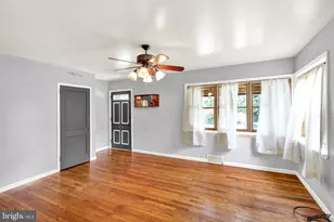 308 Newport Ave, Reading, PA 19611 - Photo 3