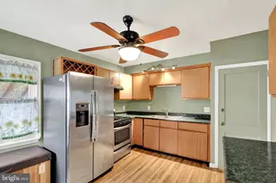 308 Newport Ave, Reading, PA 19611 - Photo 7