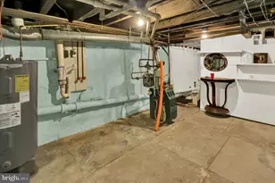 916 N 6th St, Reading, PA 19601 - Photo 25
