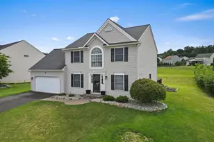 30 Pennwood Dr, Morgantown, PA 19543 - Photo 1