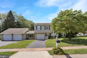 320 N Walnut St, Wernersville, PA 19565 - Photo 1