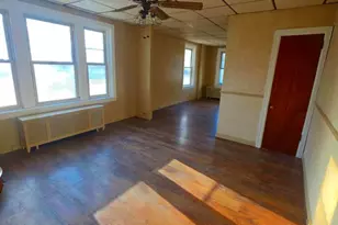 612 Crescent Ave, Reading, PA 19605 - Photo 5
