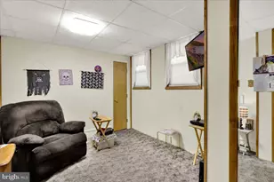 33 N Richmond St, Fleetwood, PA 19522 - Photo 13