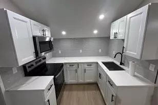 71 Dreamland Park Dr, Fleetwood, PA 19522 - Photo 3