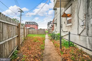 643 N 3rd St, Reading, PA 19601 - Photo 41