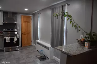 1124 Spruce St, Reading, PA 19602 - Photo 11