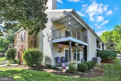 176 Valley Greene Circle, Wyomissing, PA 19610 - Photo 3