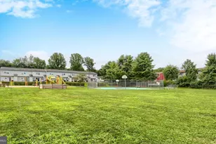 564 E Linden St, Fleetwood, PA 19522 - Photo 5