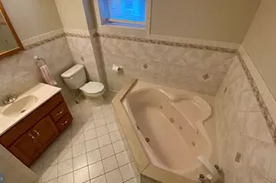 2223 Noble St, Reading, PA 19609 - Photo 17