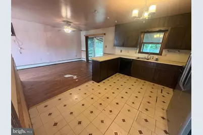422 E 8th Street, Birdsboro, PA 19508 - Photo 5