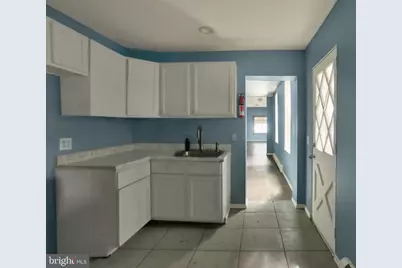 526 N 10th Street, Reading, PA 19604 - Photo 11