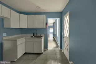 526 N 10th St, Reading, PA 19604 - Photo 11
