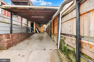 526 N 10th St, Reading, PA 19604 - Photo 13