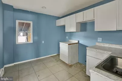 526 N 10th Street, Reading, PA 19604 - Photo 9