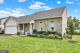 2401 John Henry Dr, Sinking Spring, PA 19608 - Photo 3