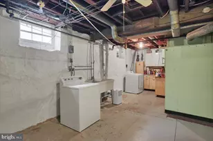 2411 Fairview Ave, Reading, PA 19606 - Photo 21