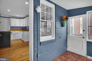 2411 Fairview Ave, Reading, PA 19606 - Photo 11