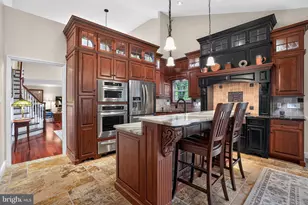 309 Oak Hill Ln, Wyomissing, PA 19610 - Photo 7
