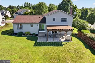 229 Sunrise Rd, Reading, PA 19606 - Photo 9