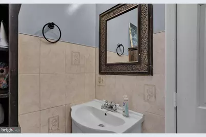 526 Windsor Street, Reading, PA 19601 - Photo 17