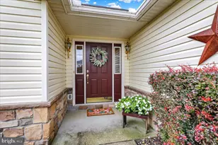 2506 Simon Dr, Sinking Spring, PA 19608 - Photo 3