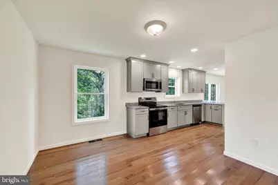 868 Sleepy Hollow Dr, Mohrsville, PA 19541 - Photo 7