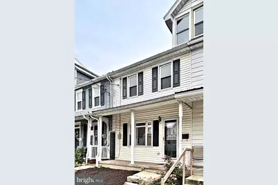 28 W Smith Street, Topton, PA 19562 - Photo 1