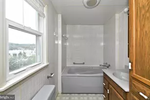 28 W Smith St, Topton, PA 19562 - Photo 33