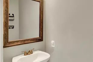 222 Bainbridge Cir, Reading, PA 19608 - Photo 17