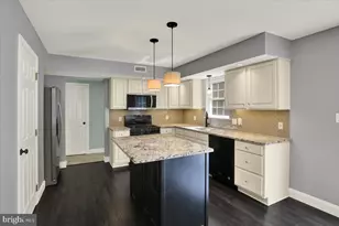 222 Bainbridge Cir, Reading, PA 19608 - Photo 9