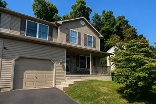 222 Bainbridge Cir, Reading, PA 19608 - Photo 1