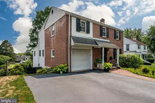 105 E 35th St, Reading, PA 19606 - Photo 3