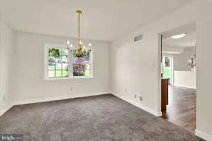 208 Crystal Cir, Birdsboro, PA 19508 - Photo 7