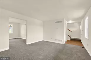 208 Crystal Cir, Birdsboro, PA 19508 - Photo 5