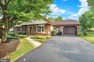 58 Downing Dr, Wyomissing, PA 19610 - Photo 1