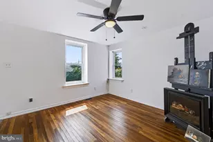 2129 Spring St, West Lawn, PA 19609 - Photo 7