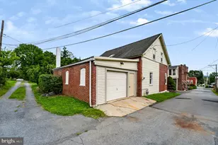 2129 Spring St, West Lawn, PA 19609 - Photo 33