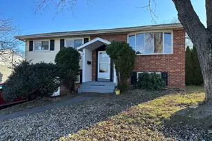 127 Spohn, Reading, PA 19608 - Photo 1