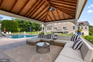 54 Glen Oley Dr, Reading, PA 19606 - Photo 19
