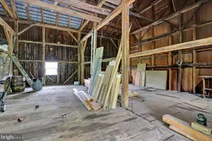 3300 Mannerchor Rd, Temple, PA 19560 - Photo 33