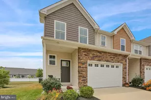 28 Hubbardton Ct, Sinking Spring, PA 19608 - Photo 1