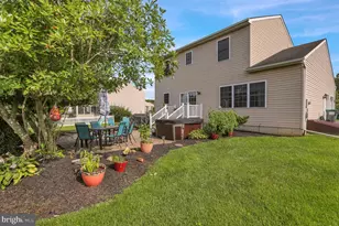 409 E Penn St, Topton, PA 19562 - Photo 9