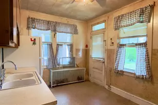 2325 Penn Ave, West Lawn, PA 19609 - Photo 9
