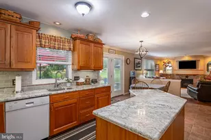 328 W Walnut Tree Dr, Blandon, PA 19510 - Photo 11