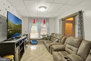943 N 10th St, Reading, PA 19604 - Photo 7