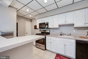 2337 Fairview Ave, Reading, PA 19606 - Photo 9