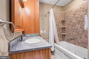 112 Sunnyfield Dr, Fleetwood, PA 19522 - Photo 17