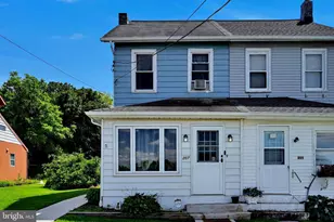 207 E Hunter St, Lyon Station, PA 19536 - Photo 3